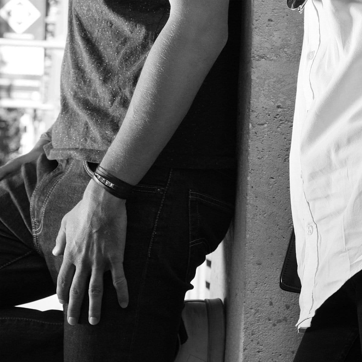 LOVE U bracelet, Black leather