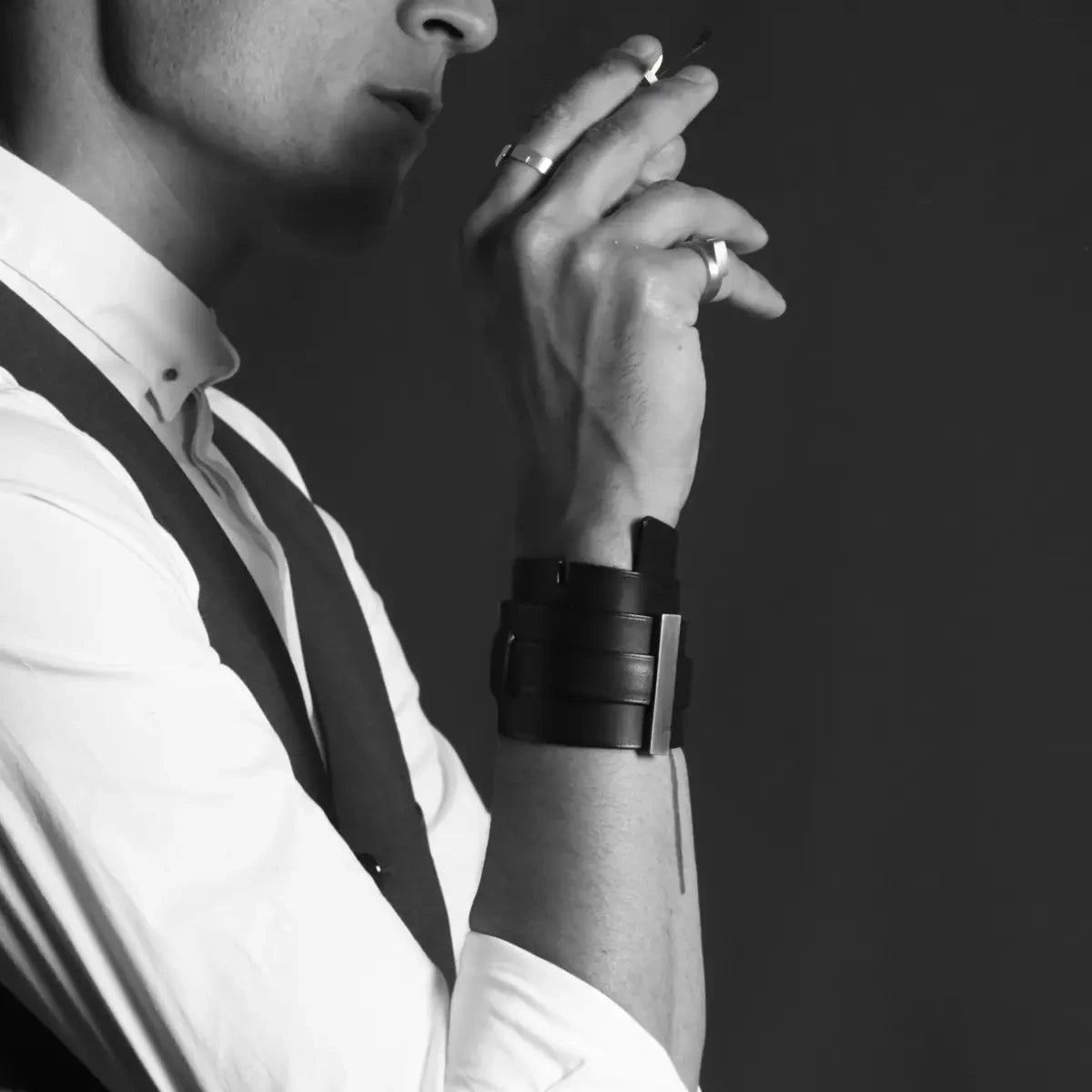 Bracelet de force noir homme