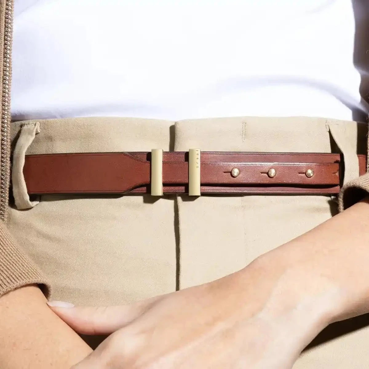 ceinture cuir design marron or poli